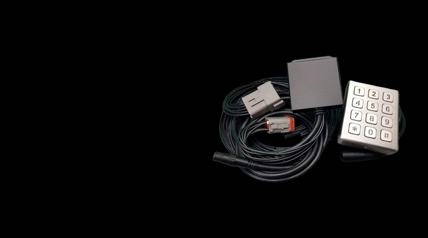 Kit antidémarrage XOTP avec centrale électronique, clavier inox et connectique